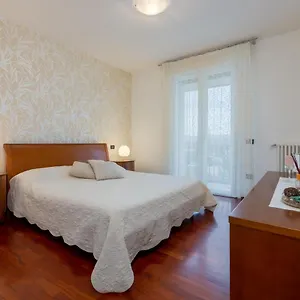 Appartement Giotto, Due Carrare