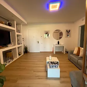 Nuova E Comoda , Milano Italia
