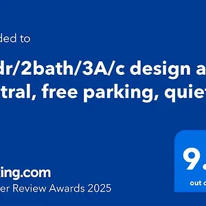 3bdr-2bath-3ac Design Apt, Central, Secured Parking, Quiet , Budapest Ungheria