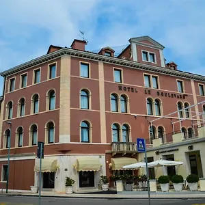 Le Boulevard Отель